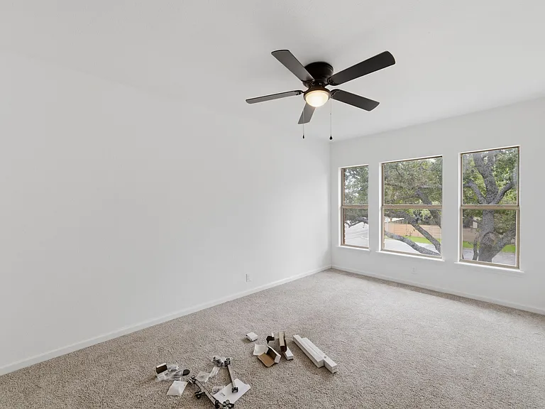 9202 Amber Rdg — Photo 16