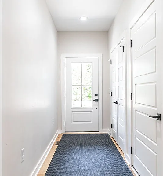 721 Blue Bird Dr — Photo 3