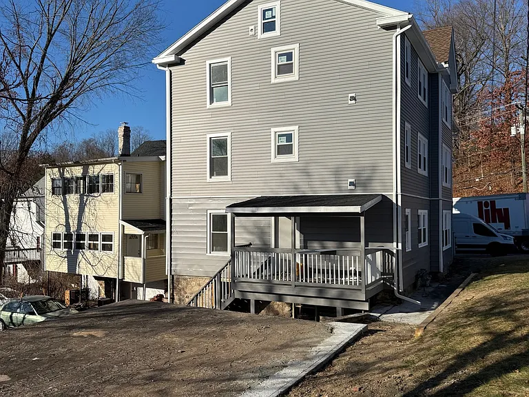 484 West St #2 — Photo 5