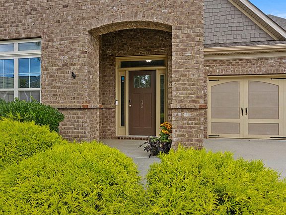 4th image of 15 Belterra Dr