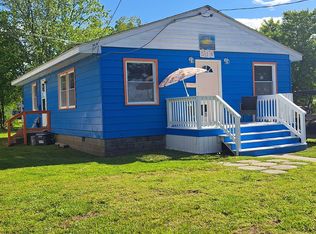 514 Washington Ave, Cape Charles, VA 23310