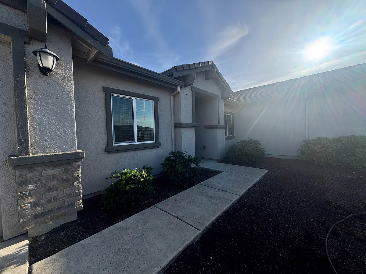 Front of home - 2042 Monteagle Ct