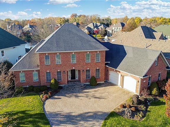 2nd image of 5778 Stone Lake Dr