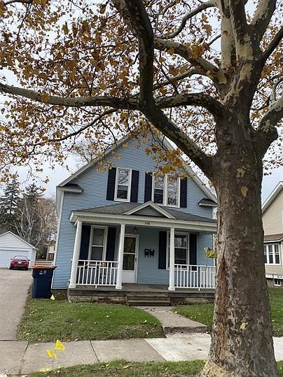 1st image of 556 College Ave