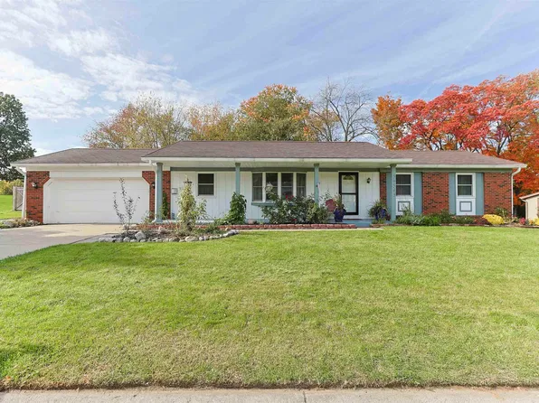59543 Spearmint Dr, South Bend, IN 46614