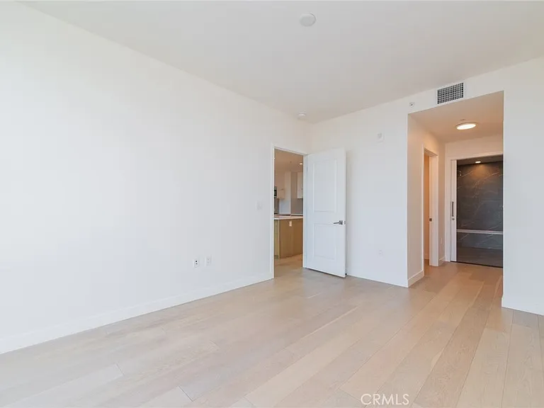 400 S Broadway Ave #1103 — Photo 6
