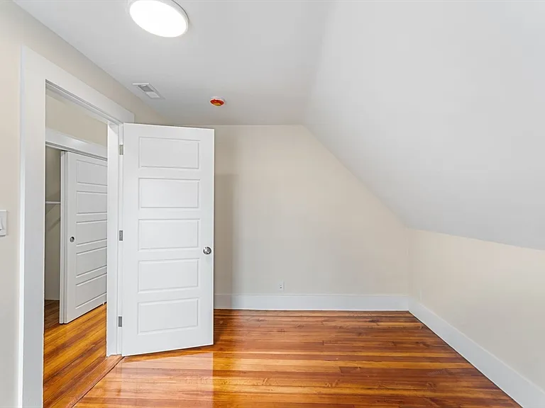 29 Sylvan St #2 — Photo 18