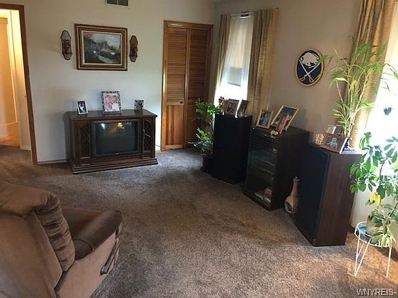 5th image of 1079 85th St