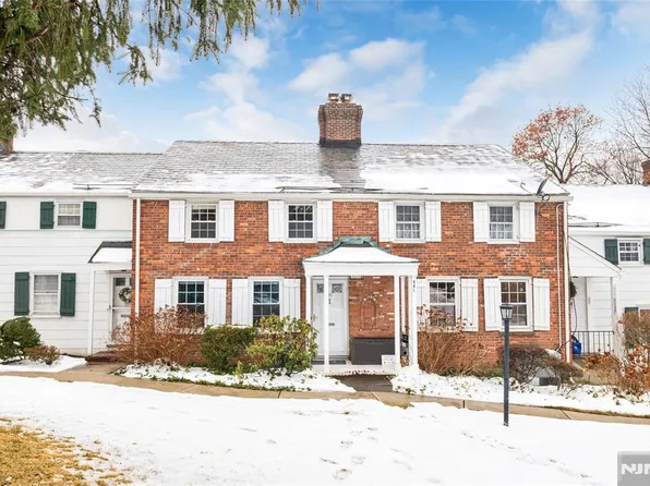 68 Dwight Pl #C, Englewood, NJ 07631