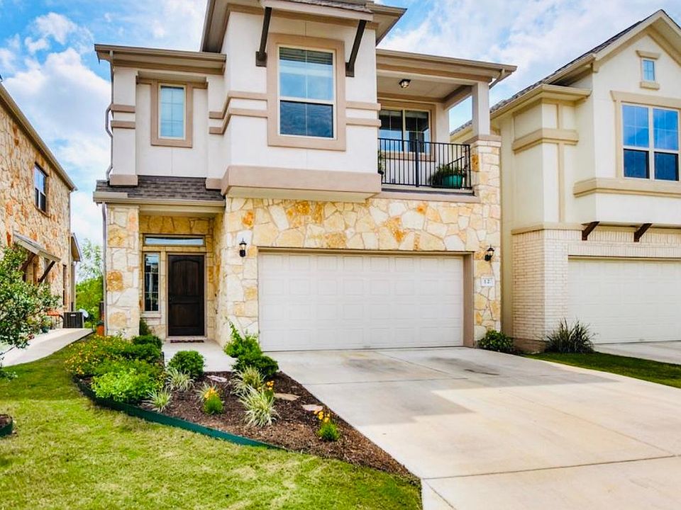 1st image of 2105 Town Centre Dr