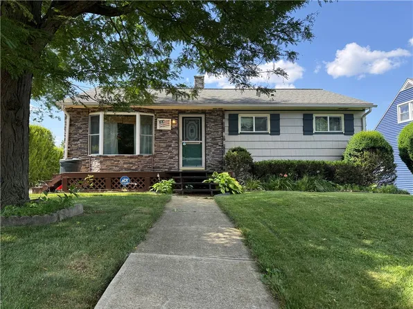 890 Holdridge St, Elmira, NY 14904
