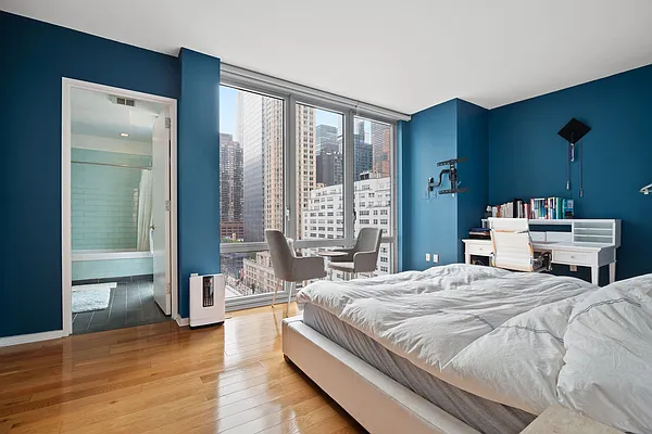 Sold by Compass | media 5