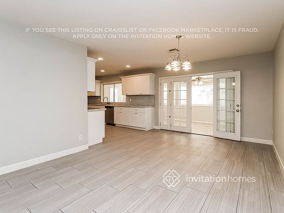 5th image of 2631 S Holbrook Ln