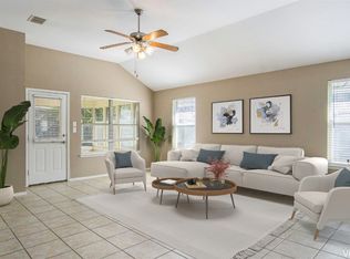 10534 Highland Ridge Rd, Fort Worth, TX 76108