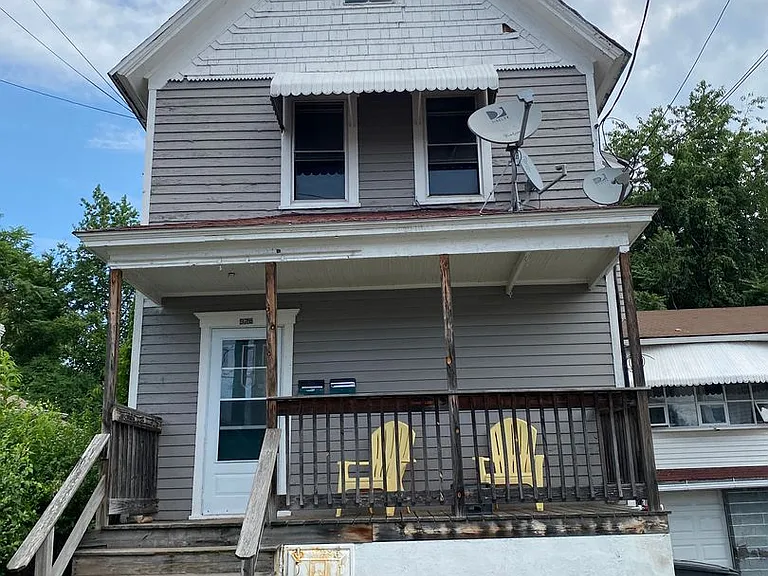 928 Clearview St — Photo 1
