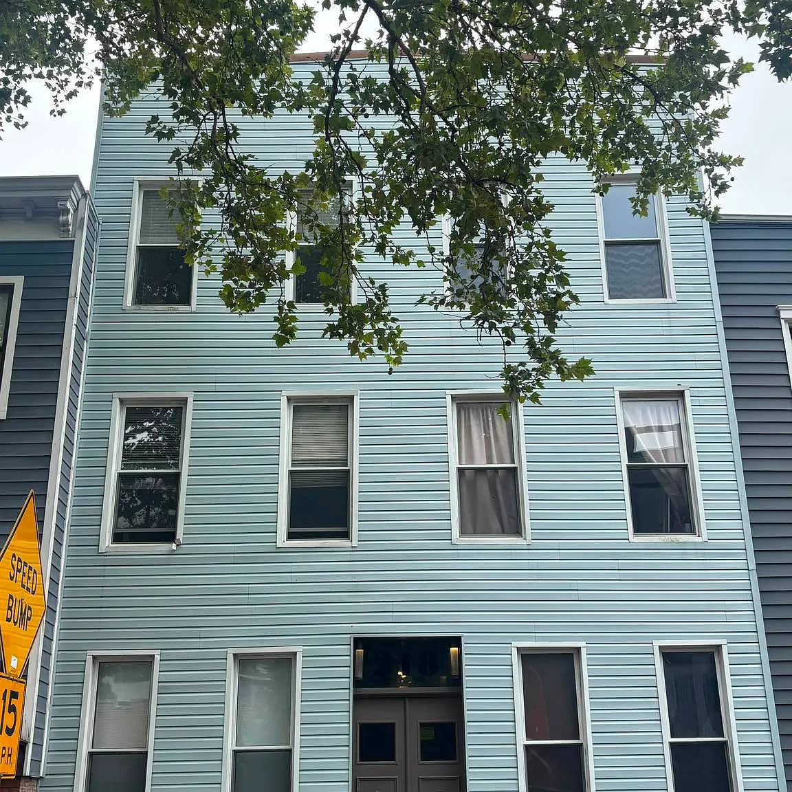 218 21st Street — Photo 1