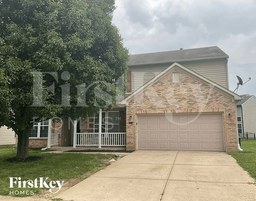 4 bed, 2.5 bath, 2079 sqft, $2,215 — Photo 1