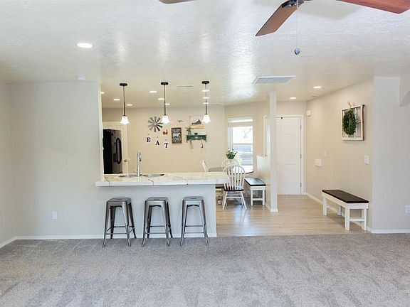 5th image of 16919 Abram Ave