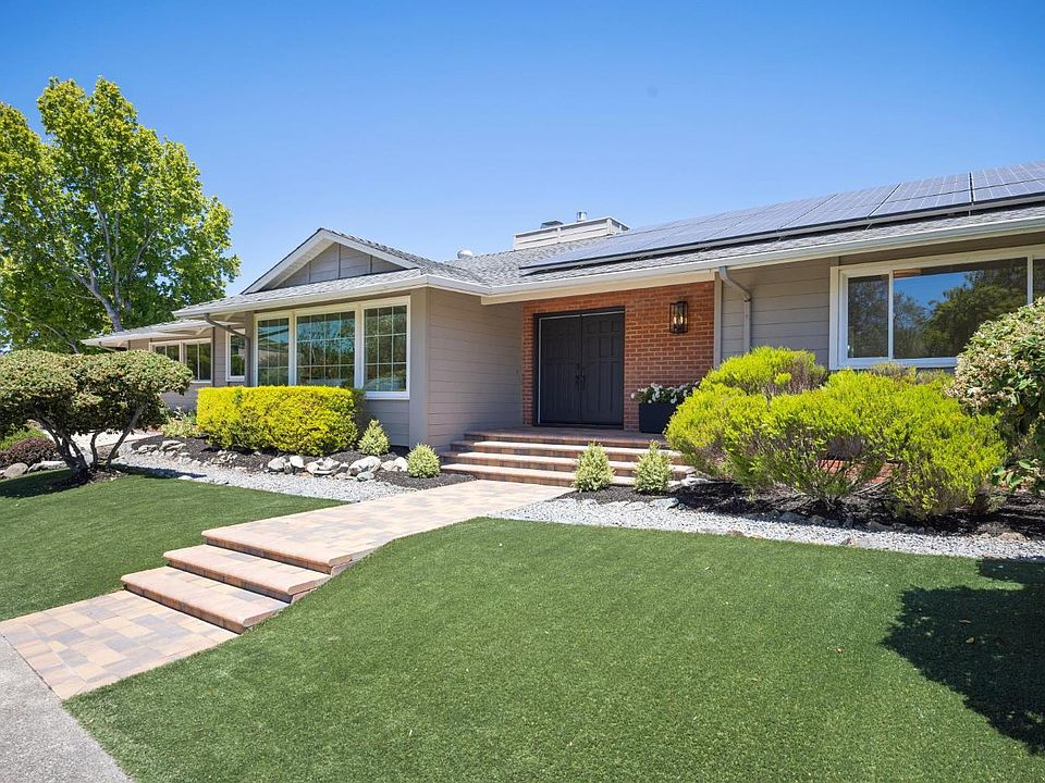 2nd image of 160 Riviera Drive