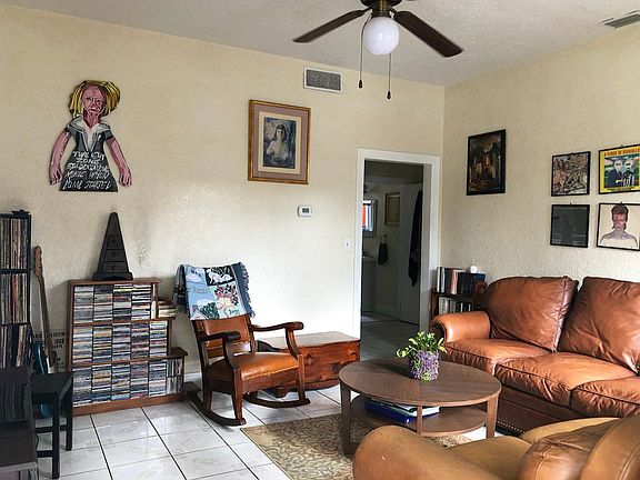 5th image of 920 E 11th Ave #2