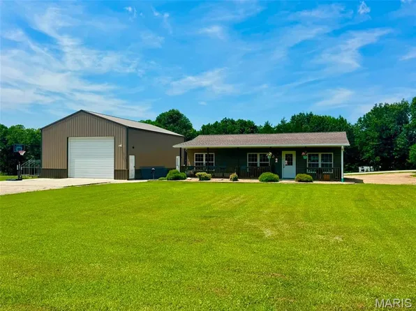 22981 Lick Creek Estates Pl, Perry, MO 63462