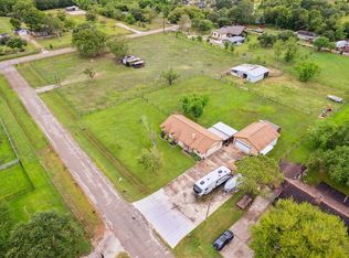 10213 Gracie Ln, Manvel, TX 77578
