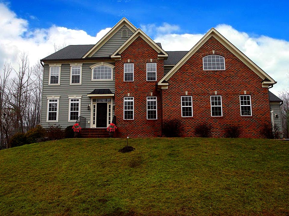 1st image of 48 Noel Dr