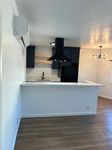 5819 Carlton Way — Photo 3
