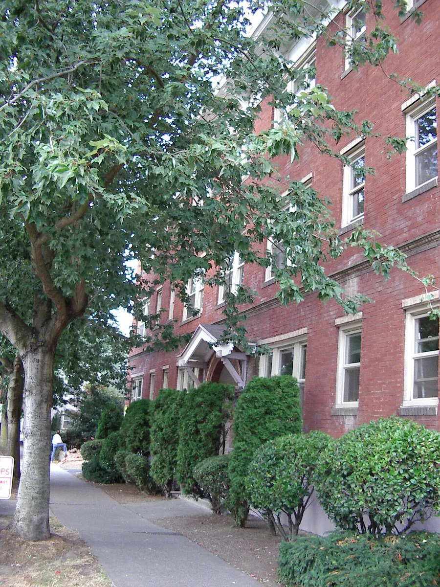 Building Photo - Lincoln Court