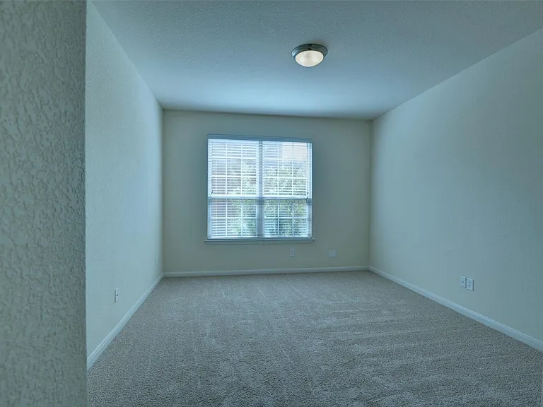 1139 Glenwood Canyon Ln — Photo 21