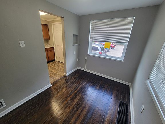 3rd image of 3511 Kathleen Ave #B
