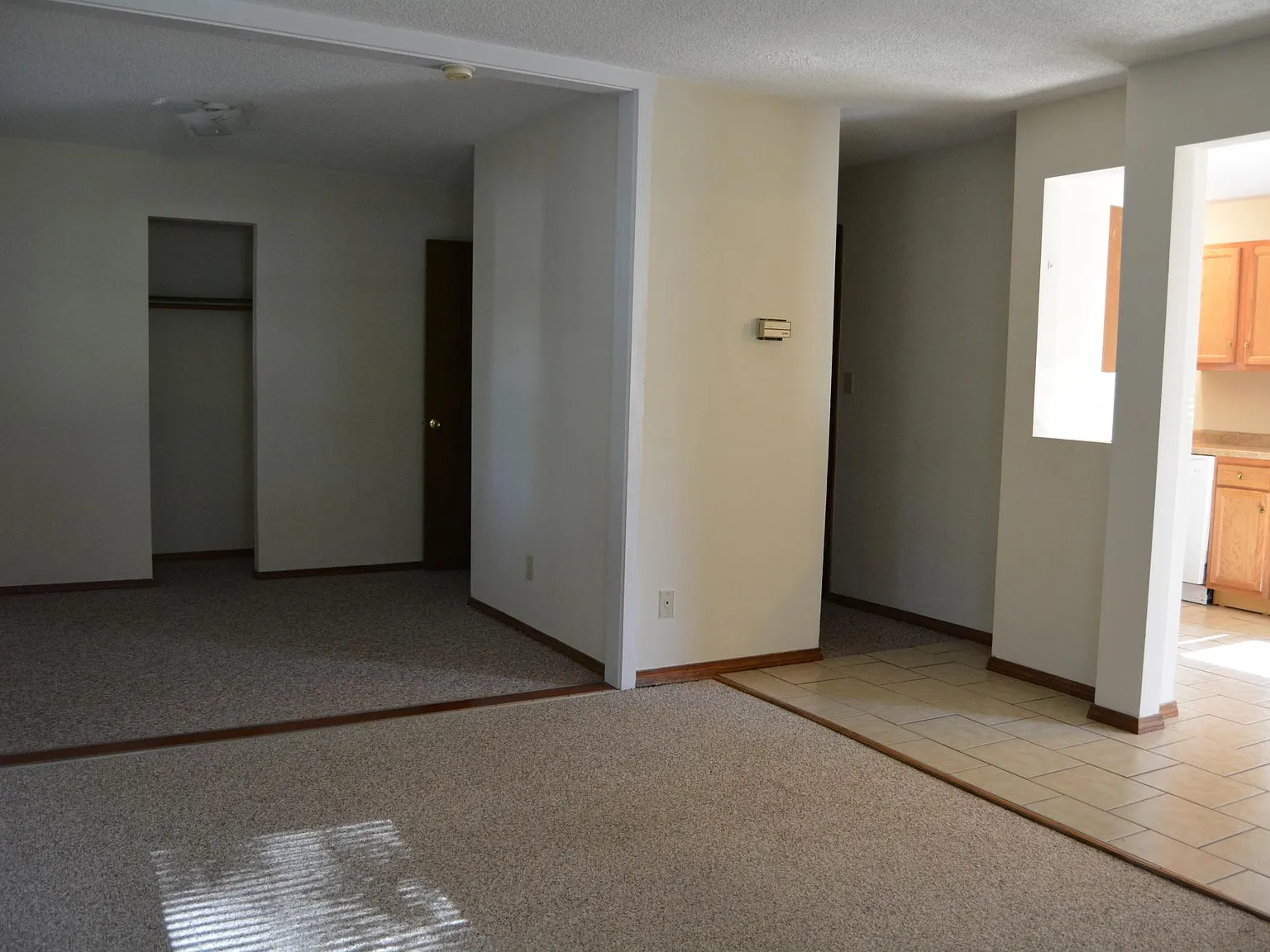 3 bed, 1214 sqft, $1,080 — Photo 4