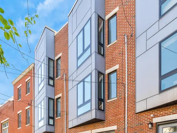 869 N Opal St, Philadelphia, PA 19130