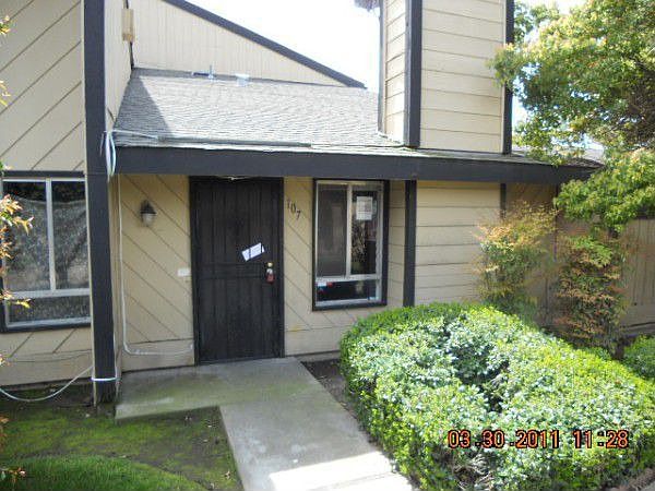1st image of 450 S Argyle Ave APT 107