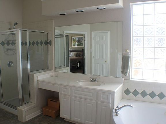 Double vanities master bath