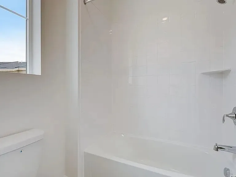 5483 Euclid Ct — Photo 25