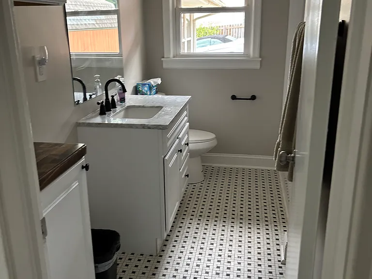 3004 Grandin Rd — Photo 19