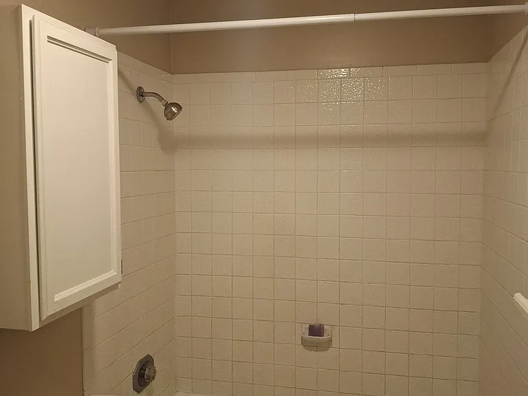 FUll Bath