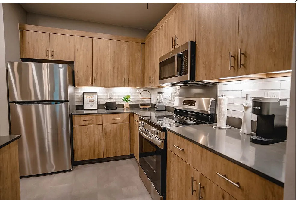 2 bed, 1037 sqft, $1,225 — Photo 4