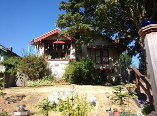 3821 36th Ave SW, Seattle, WA 98126