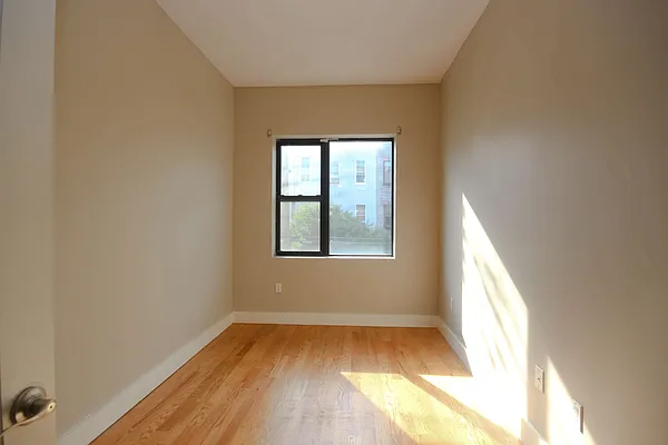 Rented by Nooklyn NYC LLC | media 23