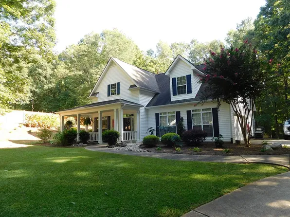 155 Sycamore Way, Sharpsburg, GA 30277
