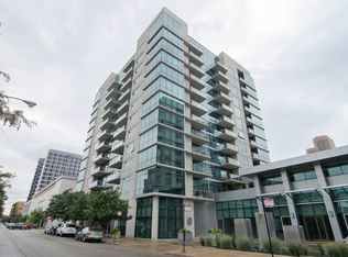123 S Green St APT 906B, Chicago, IL 60607