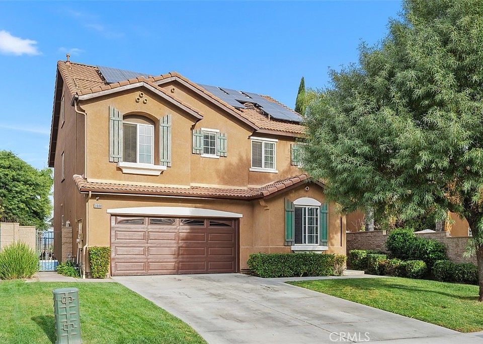 1st image of 31698 Summerfield Ln