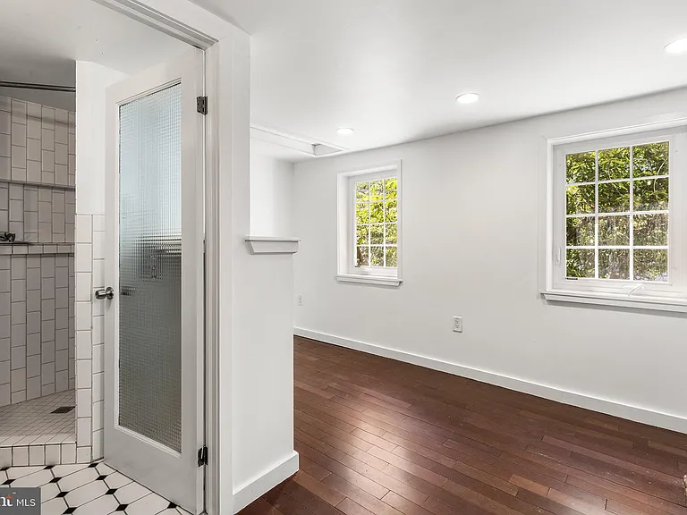 9 Bristow Pl — Photo 11