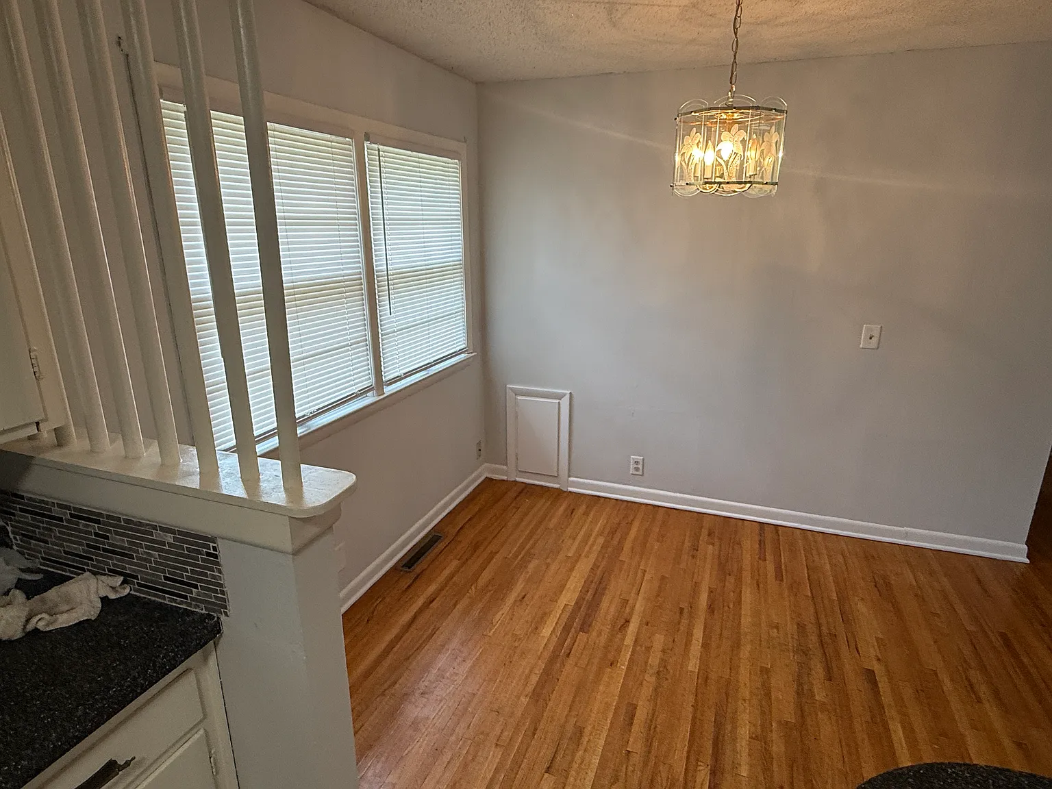 2 bed, 906 sqft, $1,025 — Photo 4