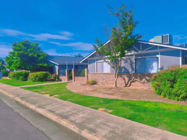 1426 Church St, Kingsburg, CA 93631