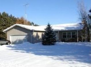 236 Fern Ln, Oxford, WI 53952