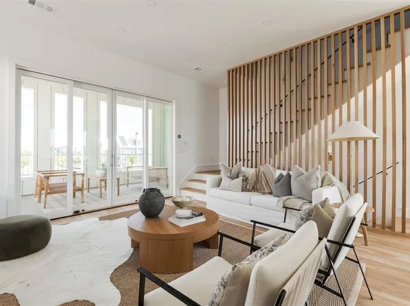 940 Hangar Dr, Oklahoma City, OK 73108