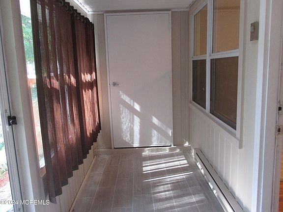 2nd image of 552 Sheffield Court #100D